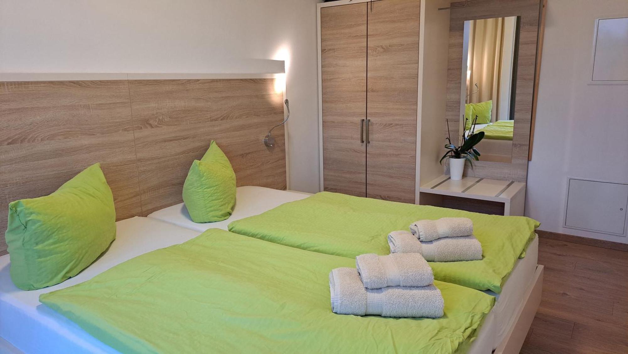 Ferienremise Apartment Brandenburg  Bagian luar foto